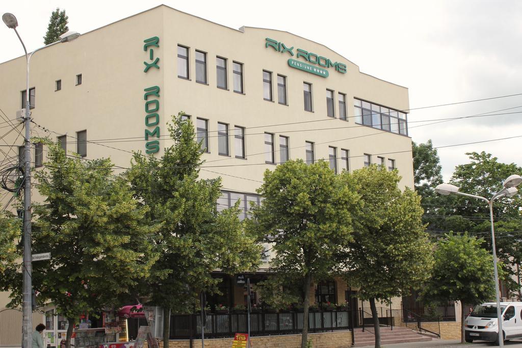 Pensiunea Rix Rooms Focşani Exterior foto